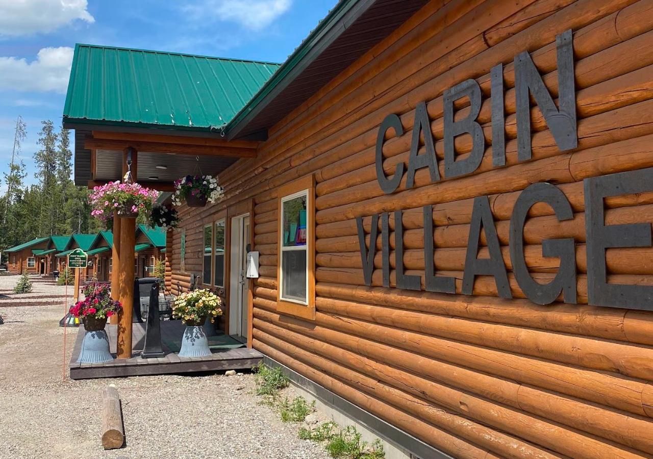 Cabin Village Island Park Bagian luar foto